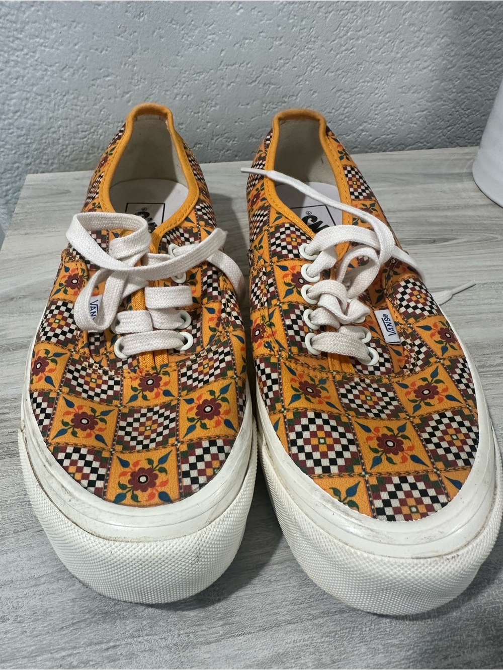 Vans UA Authentic 44 DX Shoes Men’s Size 7.5 Women’s 9 Yellow Tile Checkerboard
